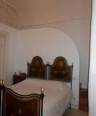Lilla 4*
