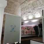 Lilla לינה וארוחת בוקר מולפטה
