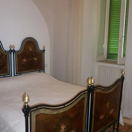 Lilla 4*