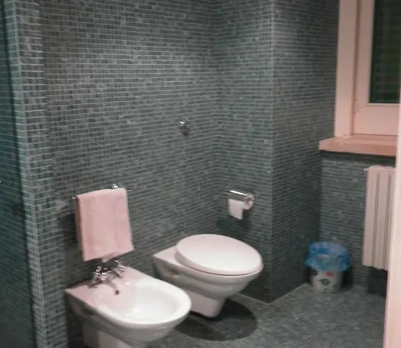 Alojamento de Acomodação e Pequeno-almoço Lilla 4*